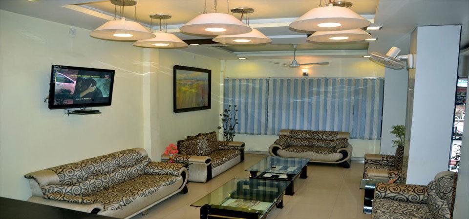 Hotel Muskan Palace Ujjain Luaran gambar